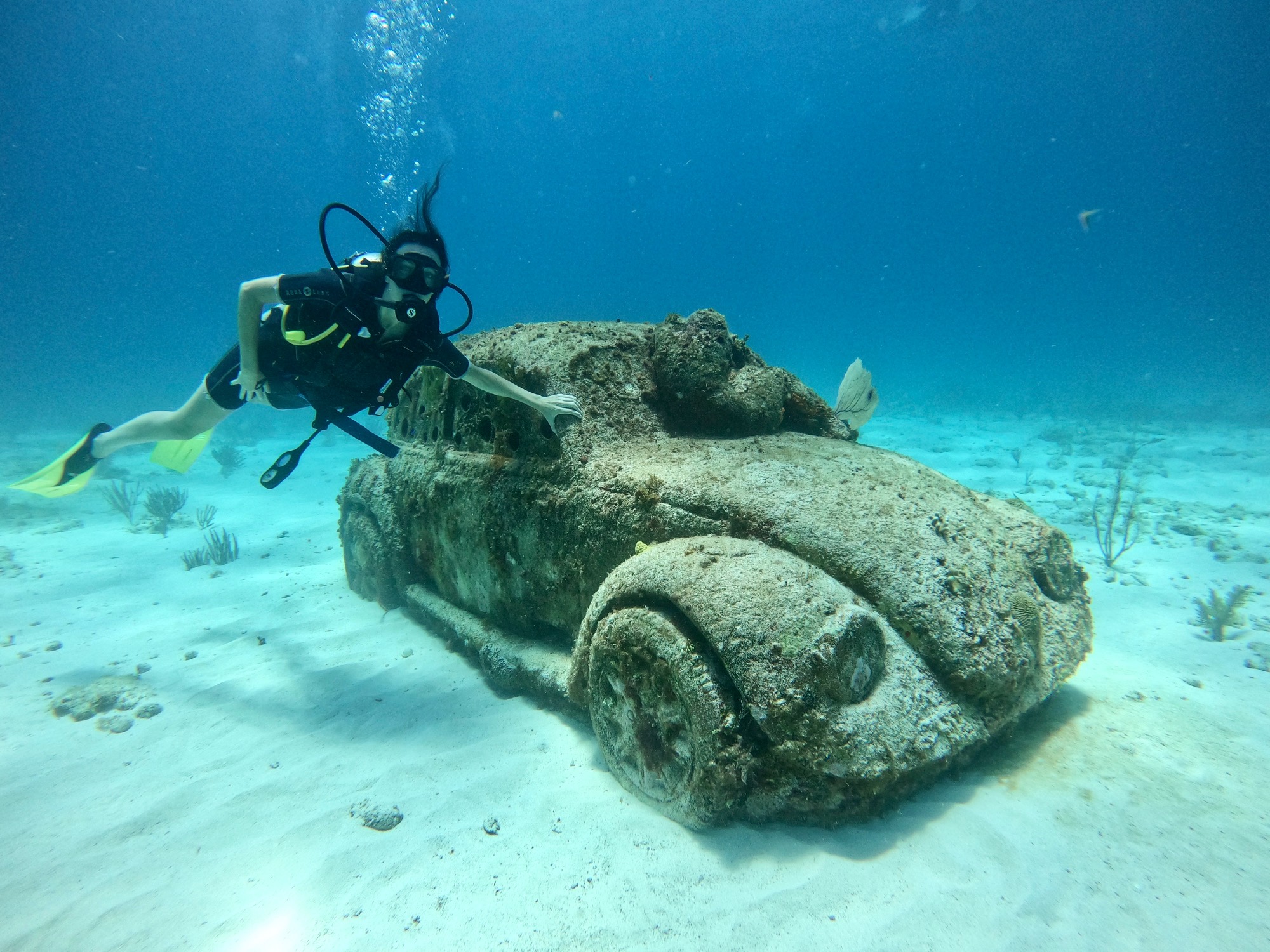 Scuba diving in Mexico's underwater museum