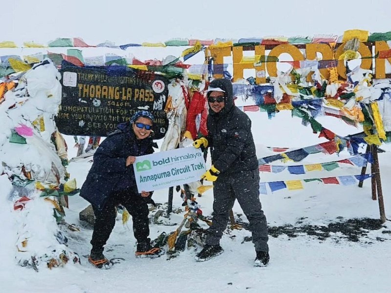 Annapurna Circuit Trek Nepal Thorong La Pass Himalayan landscapes