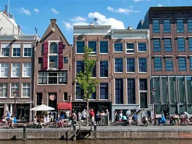 Anne Frank House Amsterdam Prinsengracht 263 canal exterior