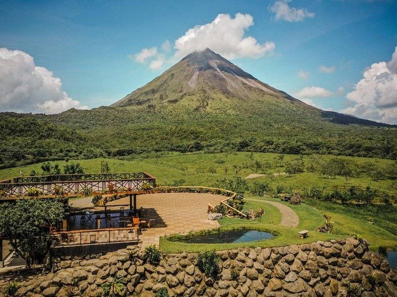 Arenal Volcano Hike & Hot Springs