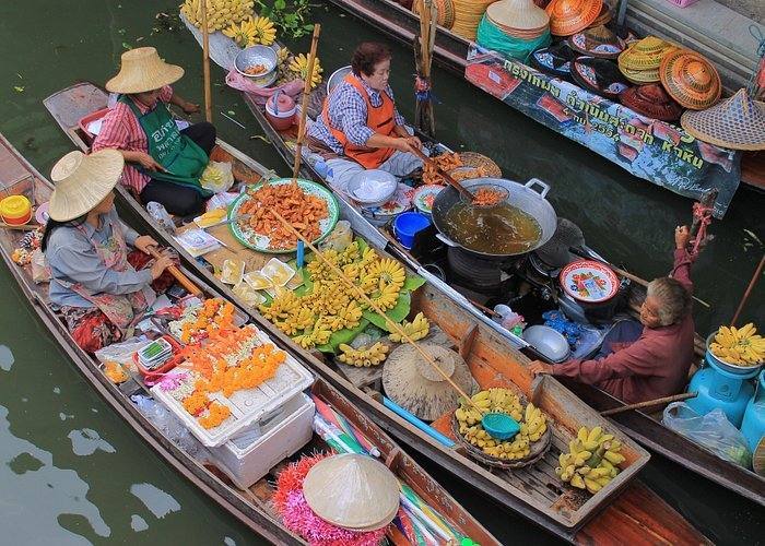 Floating Market at Dawn, Damnoen Saduak