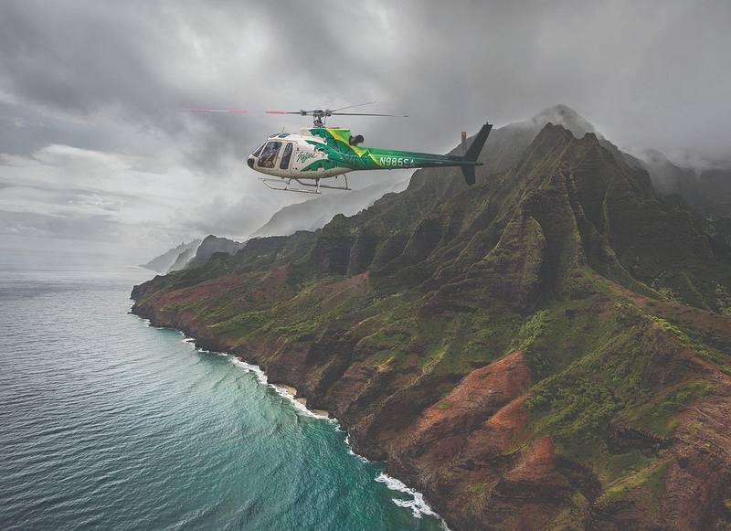 Helicopter Over Hawaii's Volcanoes & Waterfalls