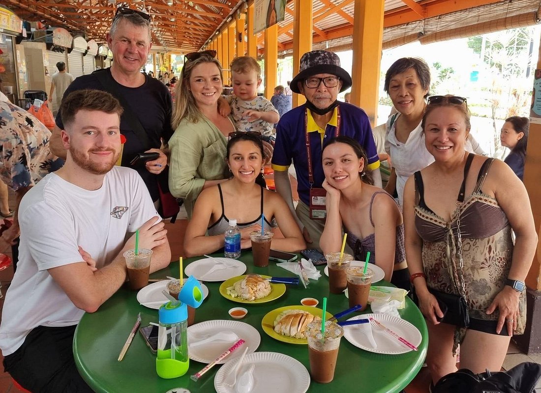 Michelin star hawker food tour Singapore group eating