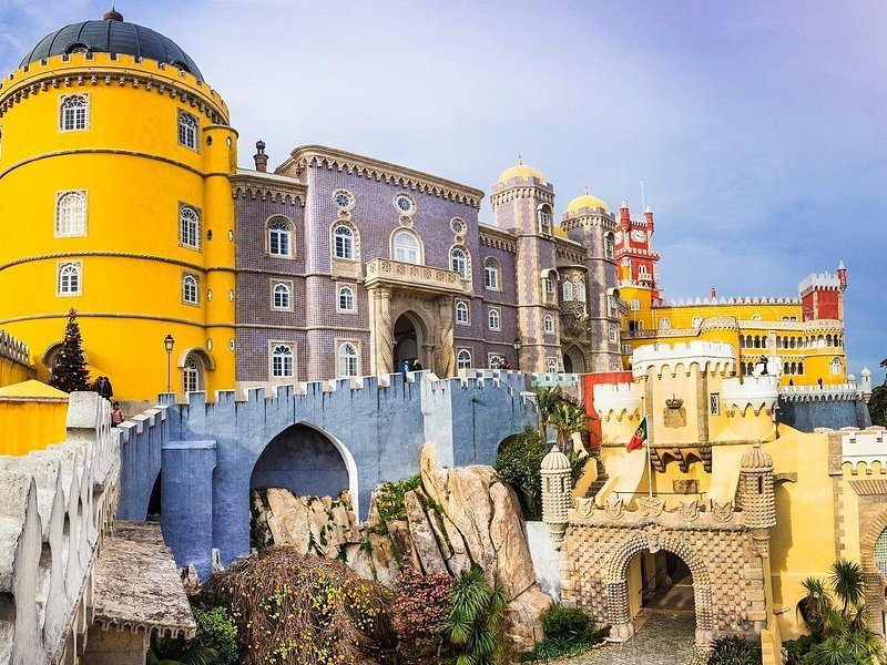 Sintra palaces day trip Lisbon