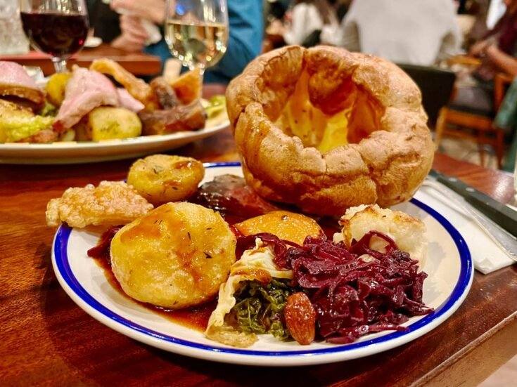 Sunday Roast Country Pub UK